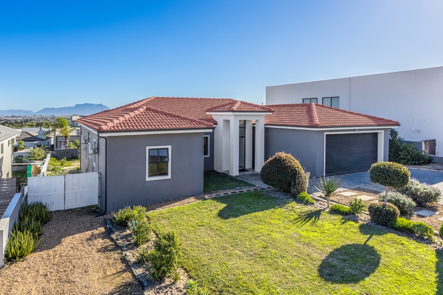 3 Bedroom Property for Sale in Deo Gracia Western Cape